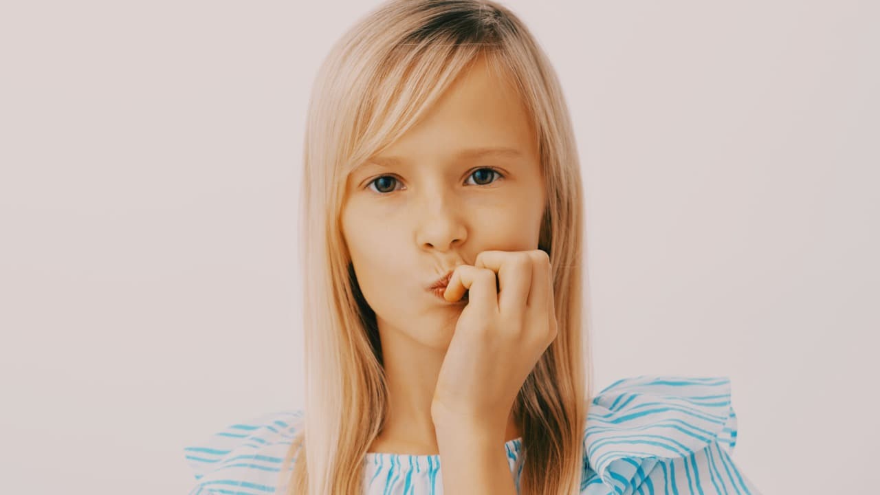 Mon enfant se ronge les ongles - Caroline Cayol - Maître Praticienne certifiée en Hypnose Ericksonienne Avignon