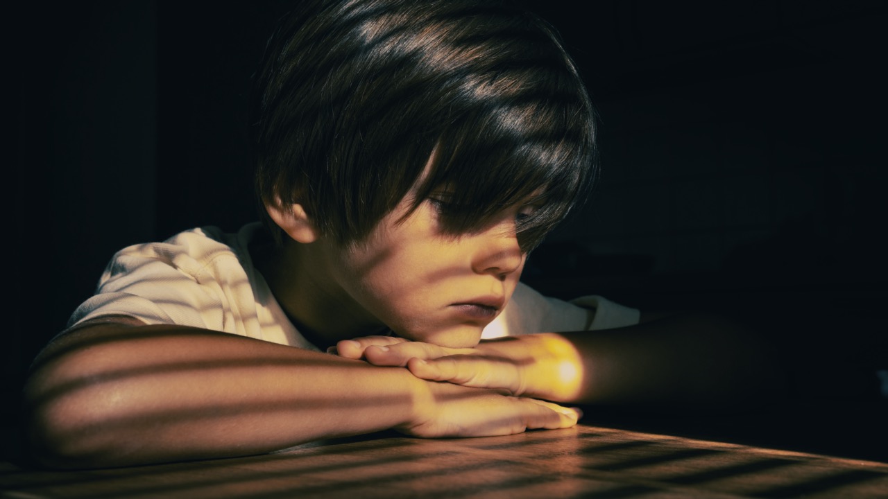 Mon enfant manque de confiance en lui : comment l’aider vraiment ? - Caroline Cayol - Maître Praticienne certifiée en Hypnose Ericksonienne Avignon