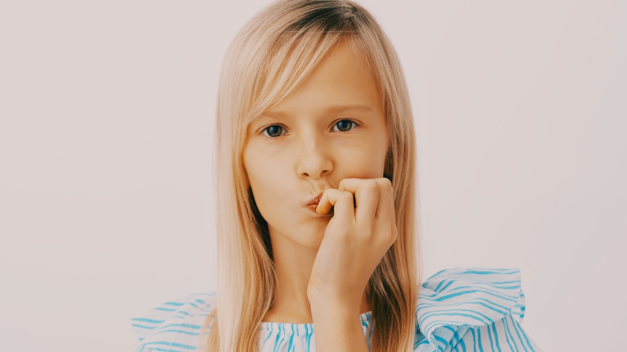 Mon enfant se ronge les ongles - Caroline Cayol - Maître Praticienne certifiée en Hypnose Ericksonienne Avignon